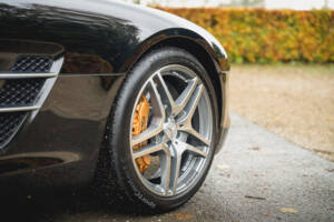 Image 87/100 de Mercedes-Benz SLS AMG Roadster (2011)