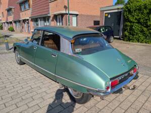 Image 18/25 of Citroën DS 23 Pallas (1975)