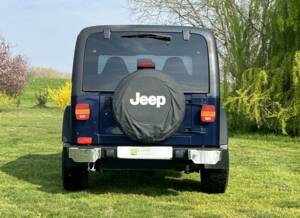 Image 2/38 of Jeep Wrangler Sport Hardtop 2.5 (1997)