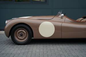 Image 28/50 of Jaguar XK 120 OTS (1950)