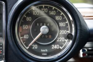 Image 4/15 of Mercedes-Benz 280 SE 3,5 (1971)