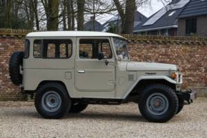 Image 22/50 of Toyota Land Cruiser BJ 40 (1980)