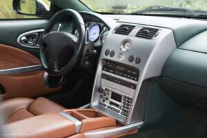 Image 8/17 of Aston Martin V12 Vanquish (2004)