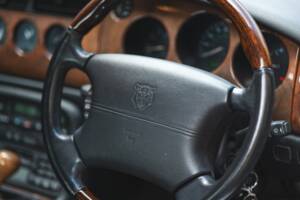 Imagen 7/50 de Jaguar XK8 4.0 (2000)
