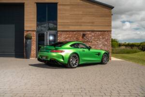 Image 31/67 of Mercedes-AMG GT-R (2018)