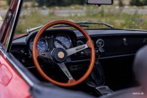 Image 26/44 of Alfa Romeo 1750 Spider Veloce (1969)