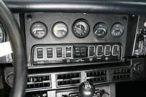 Image 18/49 de Jaguar Type E V12 (1974)