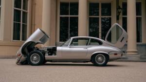 Bild 62/81 von Jaguar E-Type V12 (2+2) (1971)