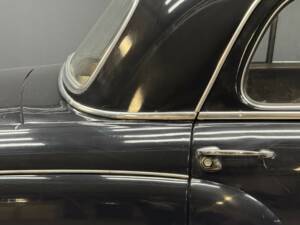 Image 37/50 of Mercedes-Benz 220 S (1955)