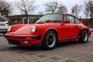 Image 2/12 of Porsche 911 Carrera 3.2 (1987)