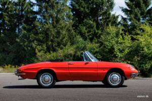 Afbeelding 11/37 van Alfa Romeo 1600 Spider Duetto (1966)