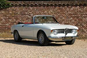 Image 14/50 of Alfa Romeo Giulia 1600 GTC (1966)