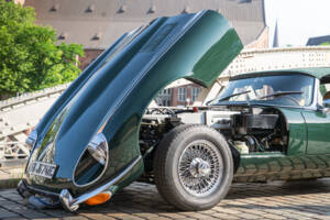 Bild 13/30 von Jaguar E-Type V12 (1974)