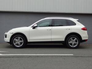 Bild 6/99 von Porsche Cayenne S (2010)