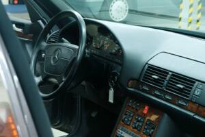 Bild 39/50 von Mercedes-Benz 400 SE (1991)