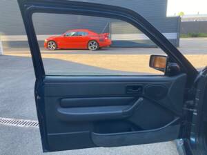 Imagen 9/22 de Ford Escort RS Cosworth (1993)