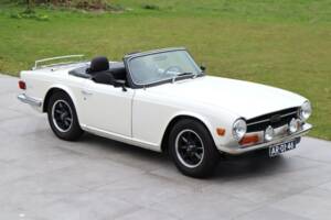 Image 9/50 de Triumph TR 6 (1970)