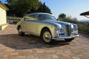 Image 11/50 of Lancia Aurelia B20 GT 2500 (1957)