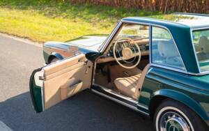 Imagen 19/44 de Mercedes-Benz 280 SL (1969)