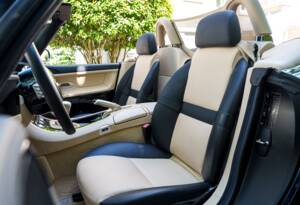 Image 25/30 of BMW Z8 (2003)