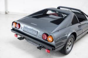 Bild 34/40 von Ferrari 308 GTS Quattrovalvole (1984)