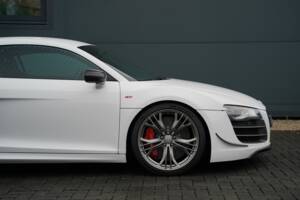 Bild 10/50 von Audi R8 GT (2011)