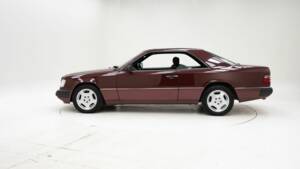 Bild 8/15 von Mercedes-Benz 230 CE (1991)