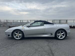 Immagine 4/44 di Ferrari 360 Spider (2004)
