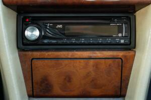 Bild 28/50 von Mercedes-Benz 200 CE (1992)