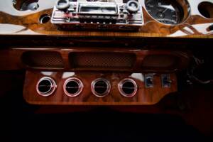 Image 32/50 of Bentley S 2 (1960)