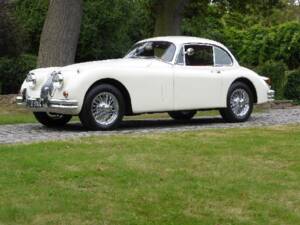 Image 3/33 of Jaguar XK 150 3.8 S FHC (1960)