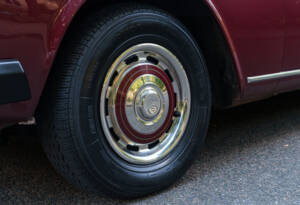 Immagine 9/31 di Rolls-Royce Silver Shadow II (1978)