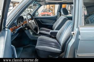 Image 14/15 of Mercedes-Benz 450 SEL 6,9 (1975)