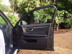 Bild 31/48 von Audi RS4 (2007)