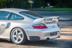 Bild 14/37 von Porsche 911 GT2 (2003)