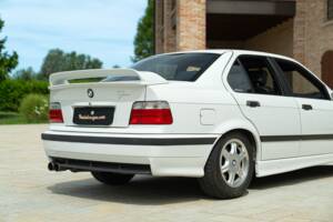 Bild 23/50 von BMW 318is "Class II" (1994)