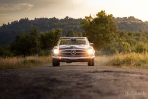 Image 8/79 de Mercedes-Benz 280 SL (1969)