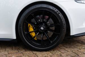 Image 42/42 of Porsche 911 R (2016)