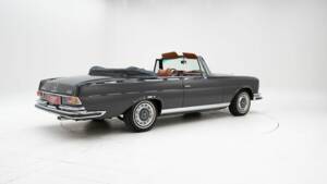 Bild 2/15 von Mercedes-Benz 280 SE 3,5 (1970)