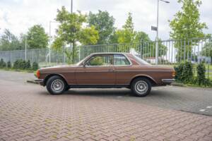 Immagine 3/8 di Mercedes-Benz 280 C (1979)