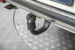 Image 30/50 of Mercedes-Benz 230 TE (1984)