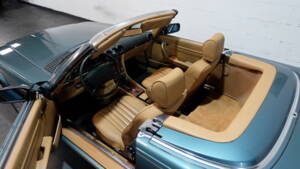 Immagine 22/42 di Mercedes-Benz 560 SL (1989)