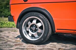 Image 14/49 of Volkswagen Golf Mk I GTI 1.6 (1979)