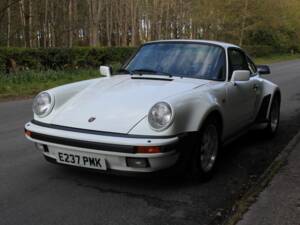 Image 3/19 of Porsche 911 Turbo 3.3 (1988)