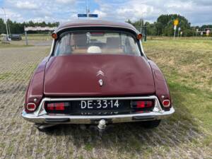 Image 5/16 of Citroën ID 19 (1968)