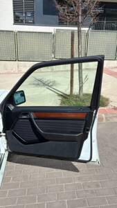 Immagine 8/33 di Mercedes-Benz 230 E (1992)