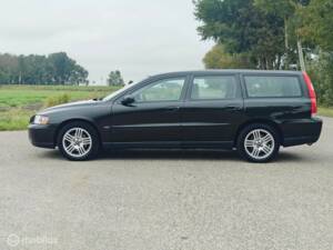Imagen 3/40 de Volvo V 70 2.4 (2005)