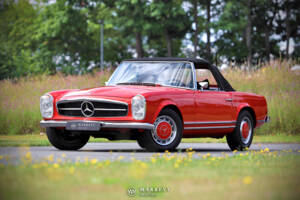 Image 66/70 of Mercedes-Benz 280 SL (1969)