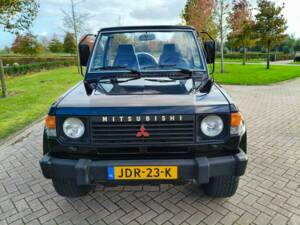 Image 5/8 of Mitsubishi Shogun (1987)