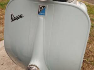 Image 21/50 de Piaggio Vespa 125 (1961)